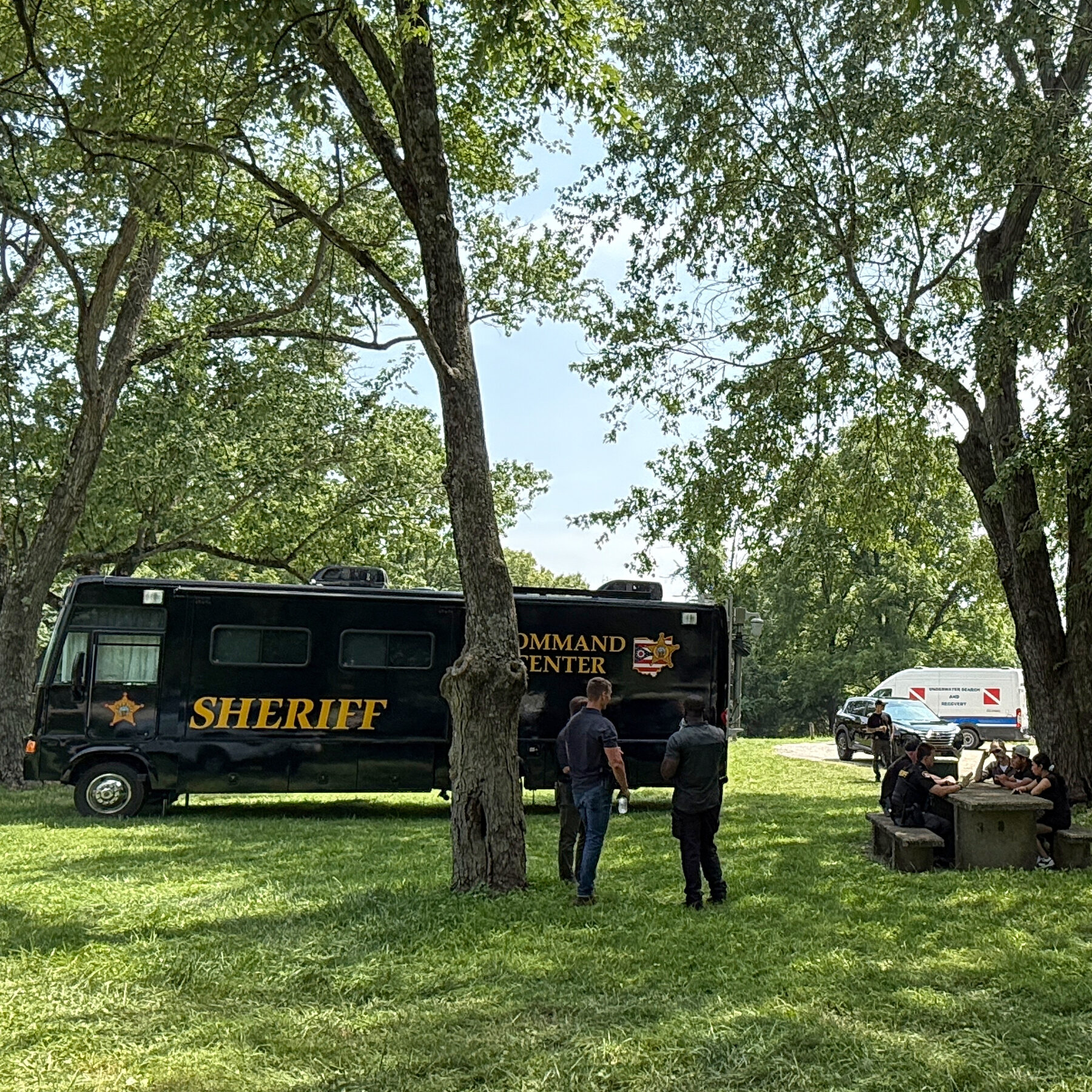 5 Found Dead in Ohio After Child Tells Driver His ‘Family Was in the River’
